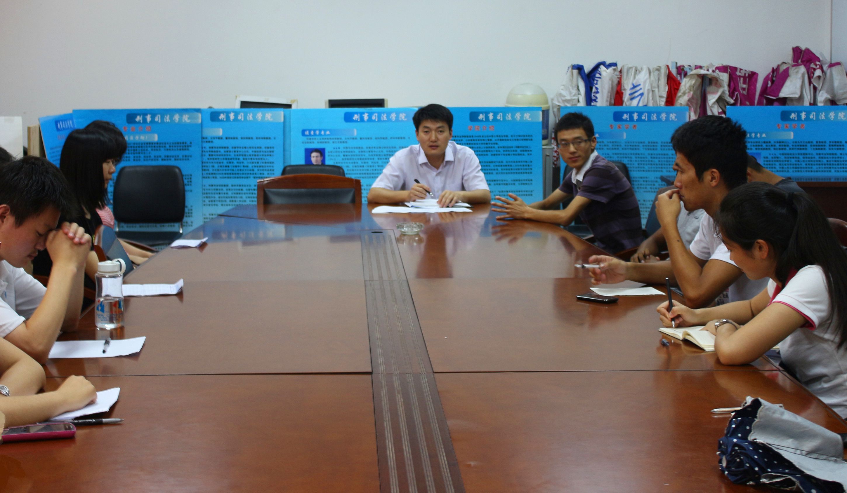 金沙威尼斯官网召开学生日常学习生活交流会