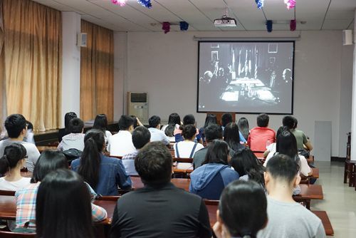看革命电影,忆峥嵘岁月——金沙威尼斯官网研究生党支部“两学一做”活动记
