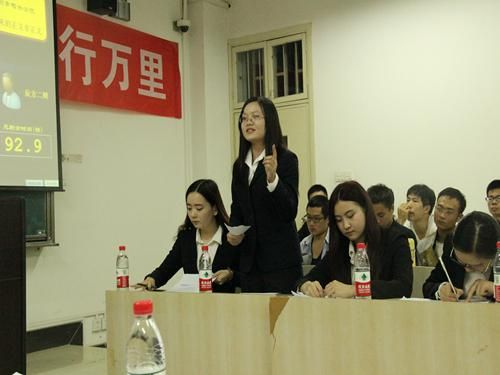 群雄舌战展雄风 争锋相对辩天下——金沙威尼斯官网举办三院联合辩论赛
